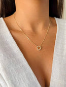 Colar Coração Cravejado Dourado